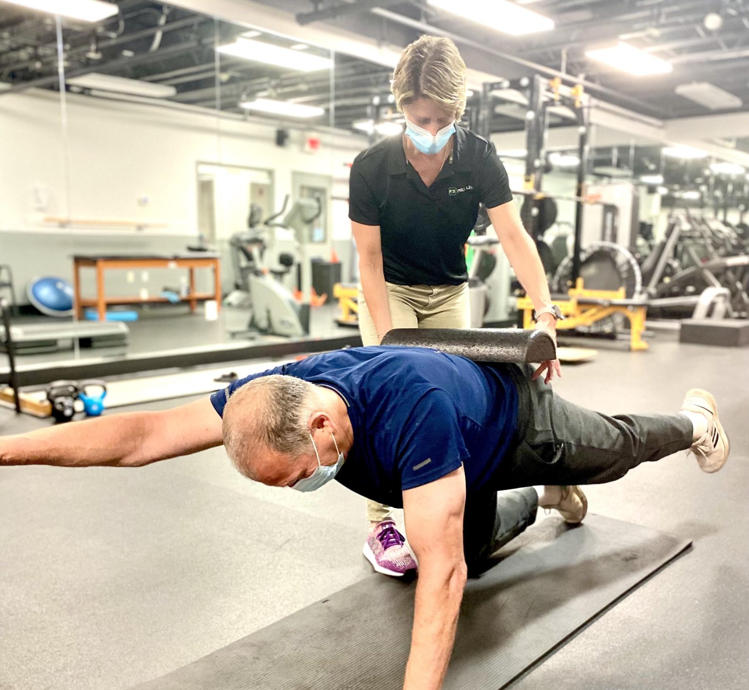 Dr Shara Labelson ProClinix Ardsley Physical Therapist Correcting